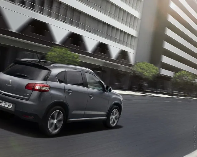 Peugeot 4008 2.0 4WD MT Active — 14
