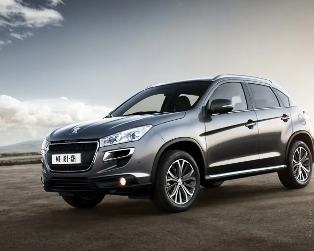 Peugeot 4008 2.0 4WD MT Active — 13