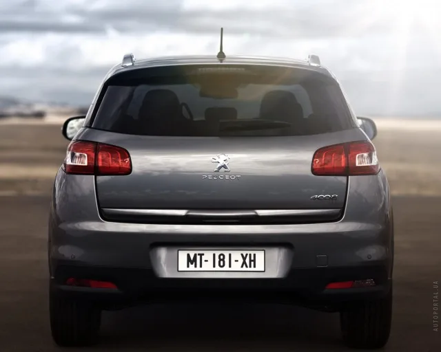 Peugeot 4008 2.0 4WD MT Active — 25