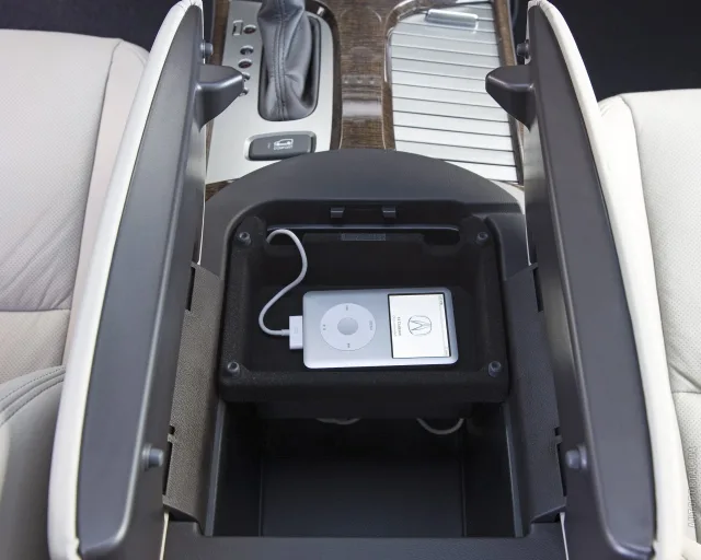 Acura MDX (Акура МДХ) кроссовер — 15