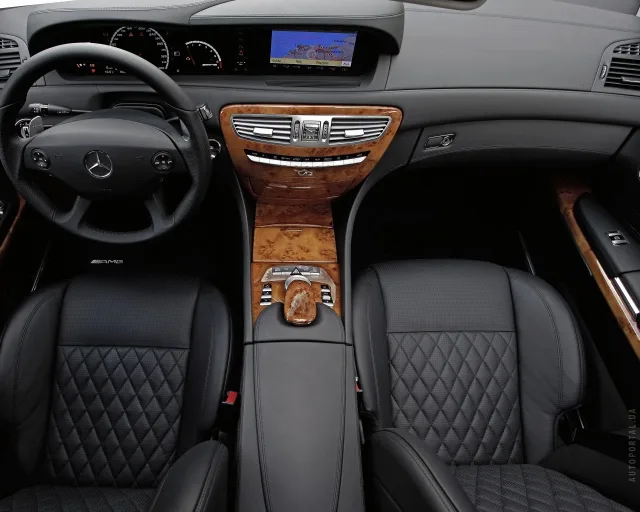Mercedes-Benz CL 65 AMG AT — 15