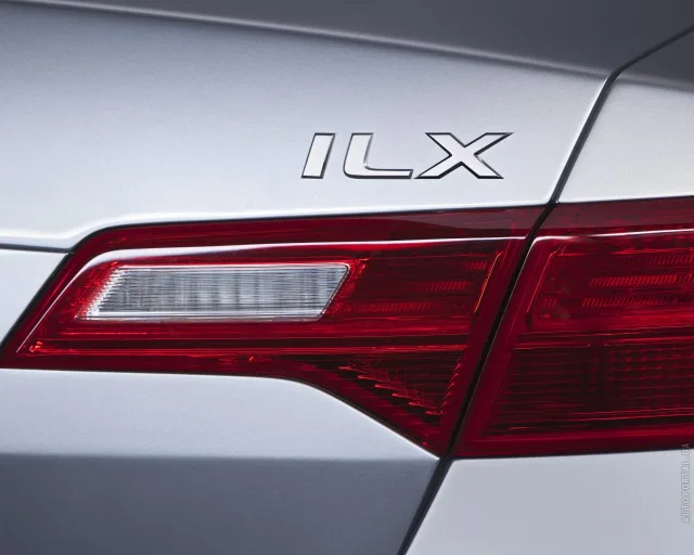 Acura ILX седан — 13