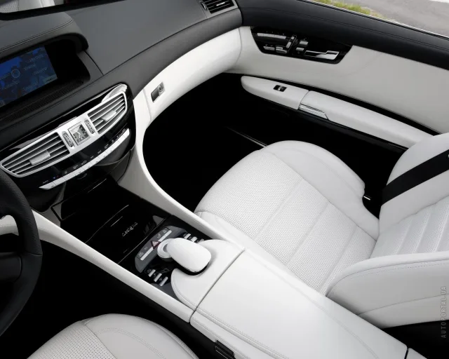 Mercedes-Benz CL-Class 2011 купе — 2