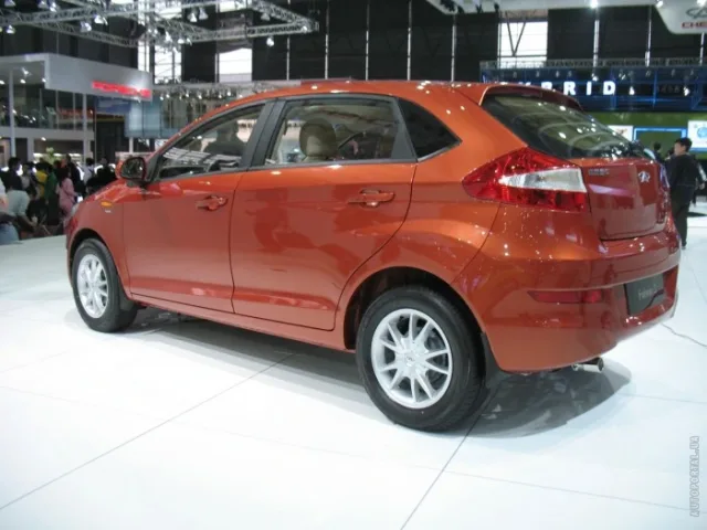 Chery A13 5-дверний хетчбек — 4