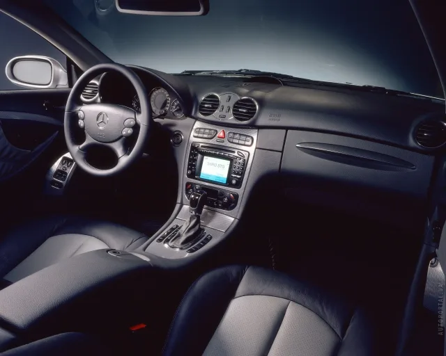 Mercedes-Benz CLK 320 CDI MT — 7