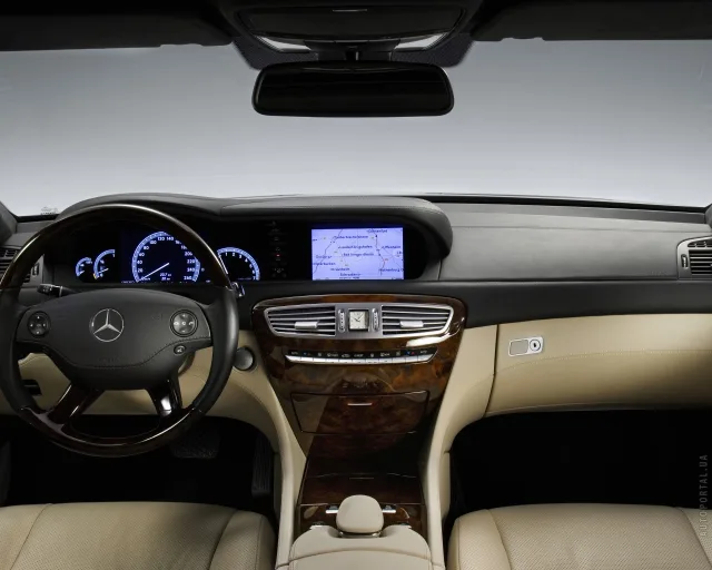 Mercedes-Benz CL 65 AMG AT — 17