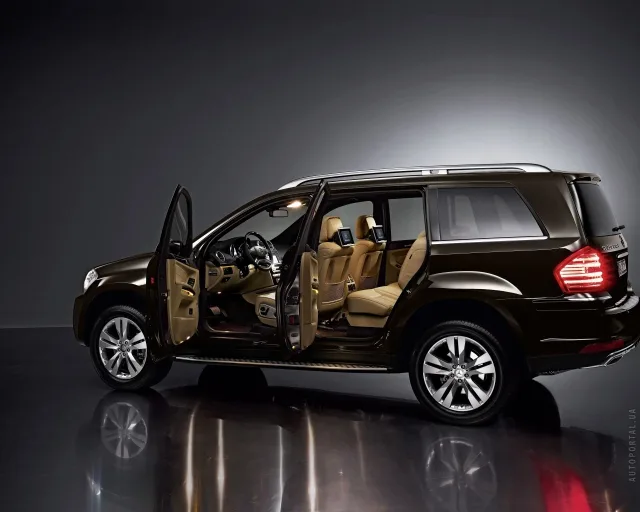 Mercedes-Benz GL 350 CDI AT 4MATIC — 4