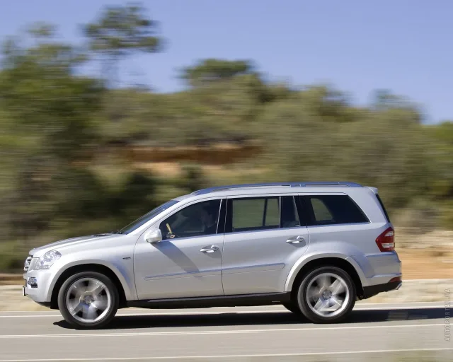 Mercedes-Benz GL 350 CDI AT 4MATIC — 20