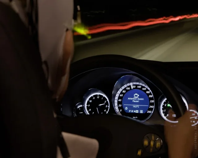 Mercedes-Benz E-Class W212 седан — 13