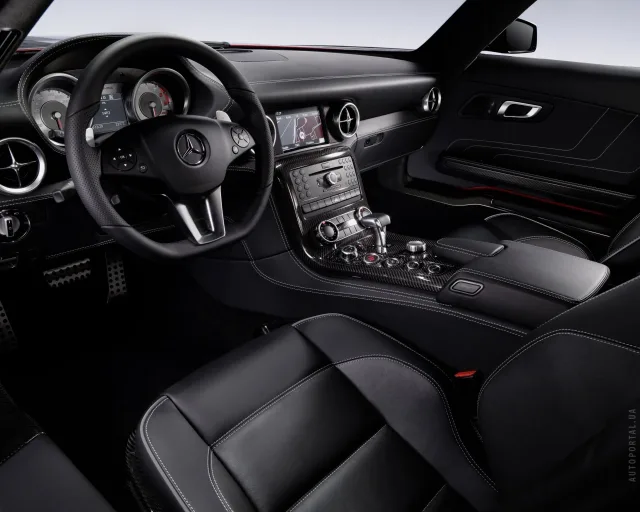 Mercedes-Benz SLS AMG (Мерседес Бенц СЛС АМГ) спорткар — 4