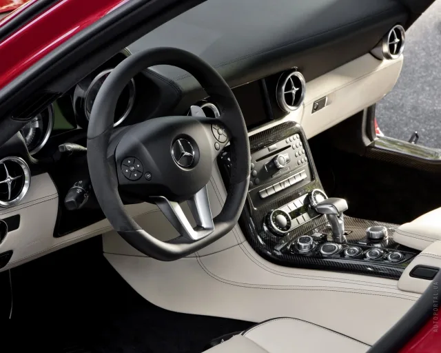 Mercedes-Benz SLS AMG (Мерседес Бенц СЛС АМГ) спорткар — 5