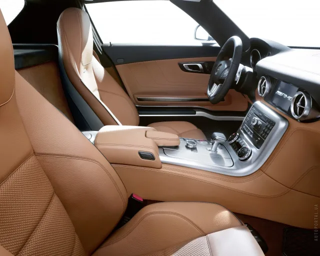 Mercedes-Benz SLS AMG (Мерседес Бенц СЛС АМГ) спорткар — 13