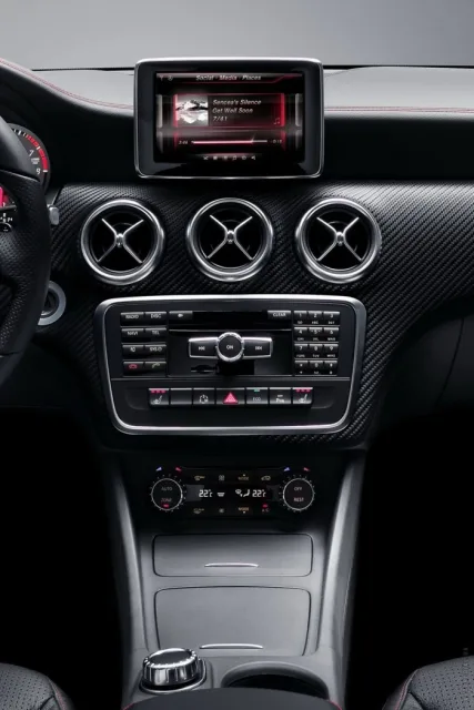 Mercedes-Benz A-Class A200 MT — 5