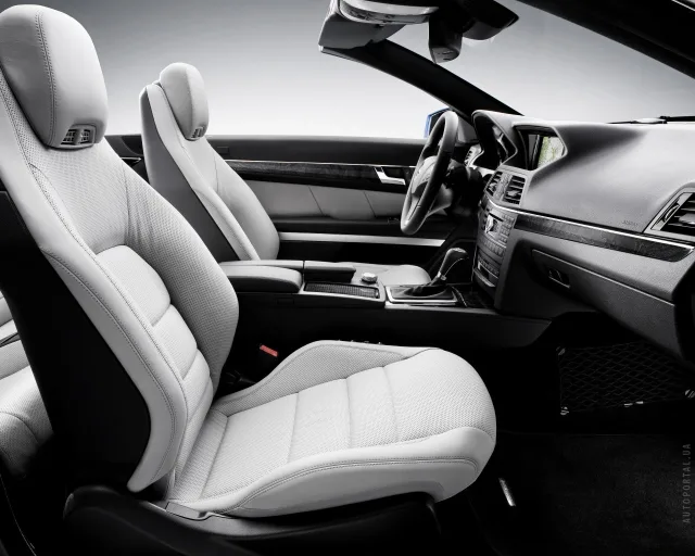 Mercedes-Benz E-Class Cabriolet 2009 (Мерседес Бенц Е-Класс) кабриолет — 5