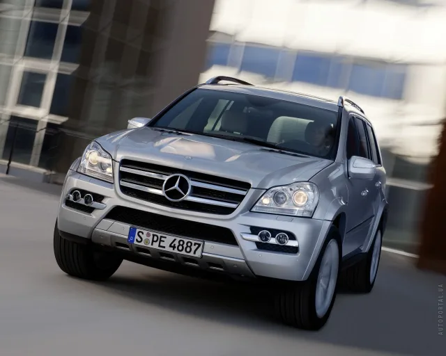 Mercedes-Benz GL 350 CDI AT 4MATIC — 14