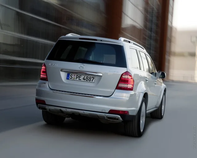 Mercedes-Benz GL 350 CDI AT 4MATIC — 18