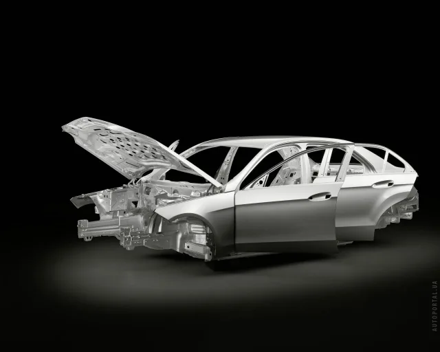 Mercedes-Benz E-Class W212 седан — 2