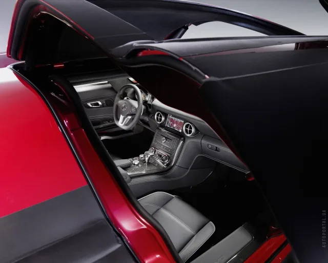 Mercedes-Benz SLS AMG (Мерседес Бенц СЛС АМГ) спорткар — 14