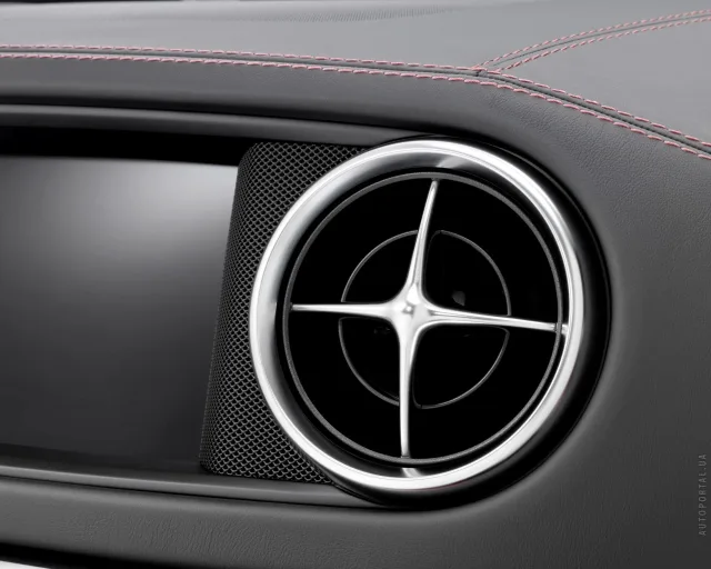 Mercedes-Benz SL-Class coupe convertible — 9