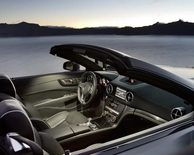 Mercedes-Benz SL-Class coupe convertible — 13