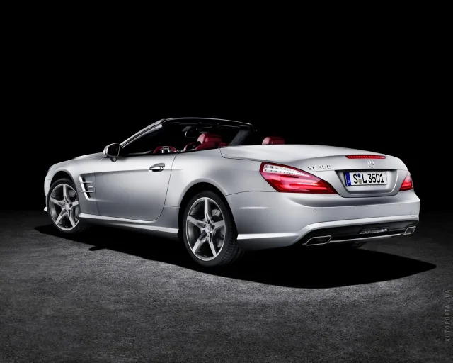 Mercedes-Benz SL-Class coupe convertible — 21