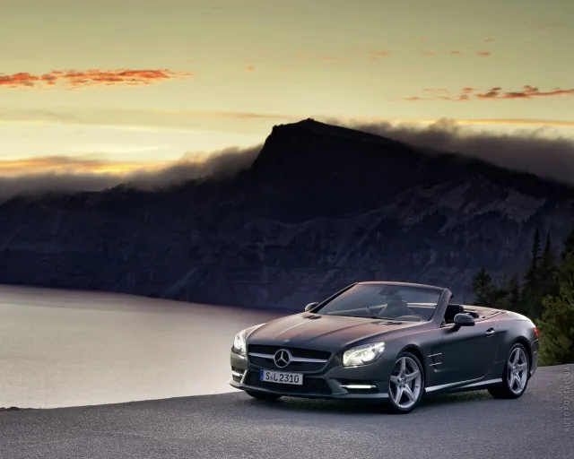 Mercedes-Benz SL-Class coupe convertible — 25