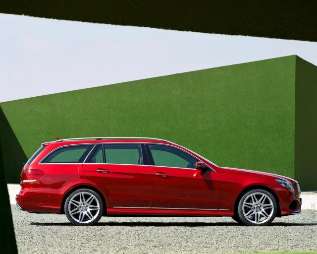 Mercedes-Benz E-Class Wagon 2013 (Мерседес Бенц Е-Класс Вагон) универсал — 24