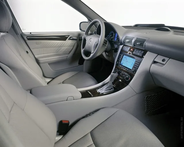 Mercedes-Benz C 220 CDI — 2