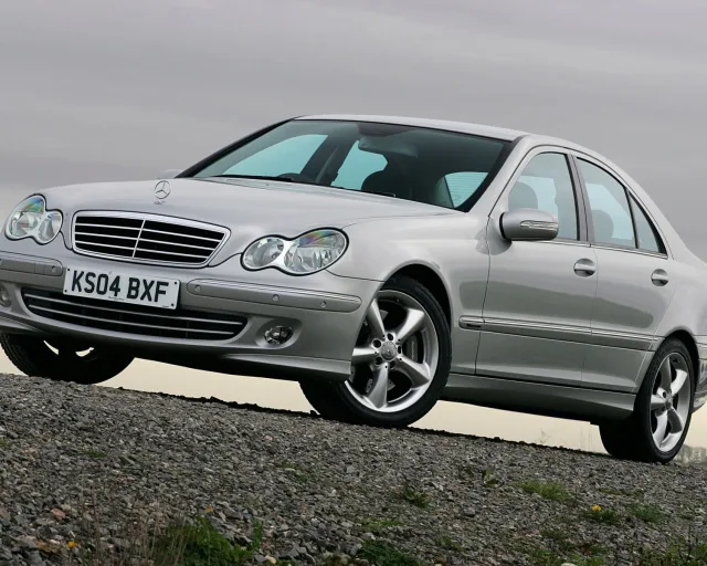 Mercedes-Benz C 220 CDI — 10