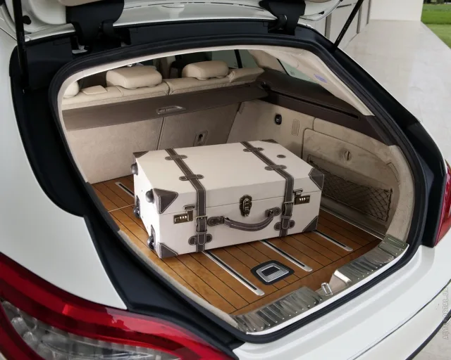 Mercedes-Benz CLS Shooting Brake 2011 (Мерседес Бенц ЦЛС Шутинг Брейк) универсал — 2