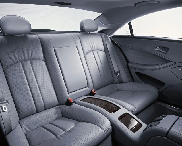 Mercedes-Benz CLS 500 AT — 2
