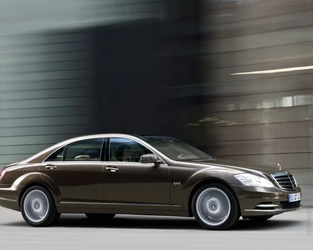 Mercedes-Benz S 250 CDI AT — 24