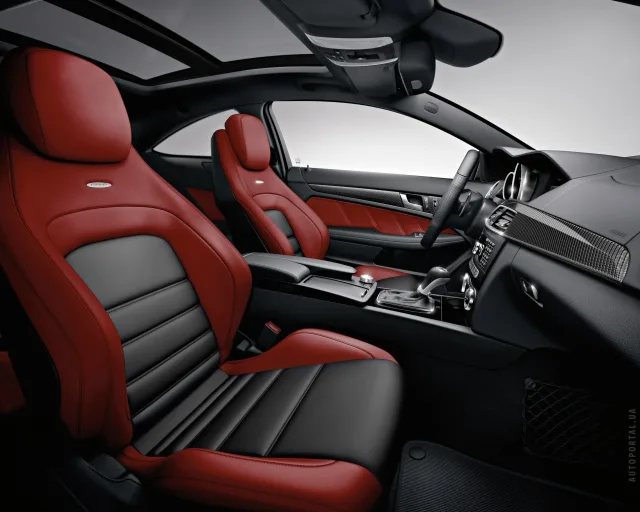 Mercedes-Benz C-Class Coupe C350 AT — 3