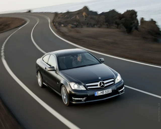 Mercedes-Benz C-Class Coupe C350 AT — 19