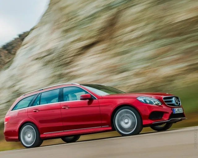 Mercedes-Benz E-Class Wagon 2013 (Мерседес Бенц Е-Класс Вагон) универсал — 22
