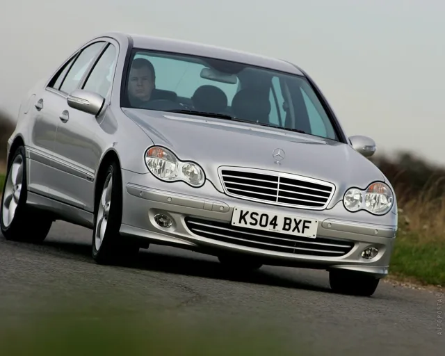 Mercedes-Benz C 220 CDI — 6