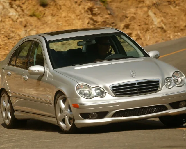 Mercedes-Benz C 220 CDI — 12