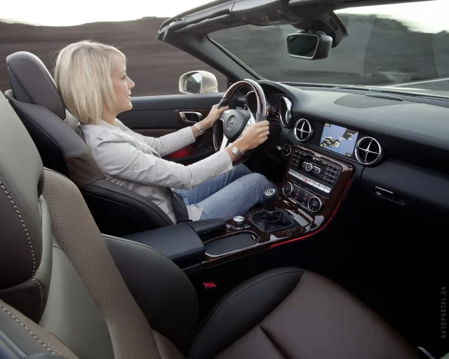 Mercedes-Benz SLK-Class 2011 (Мерседес Бенц СЛК-Класс) купе-кабриолет — 7