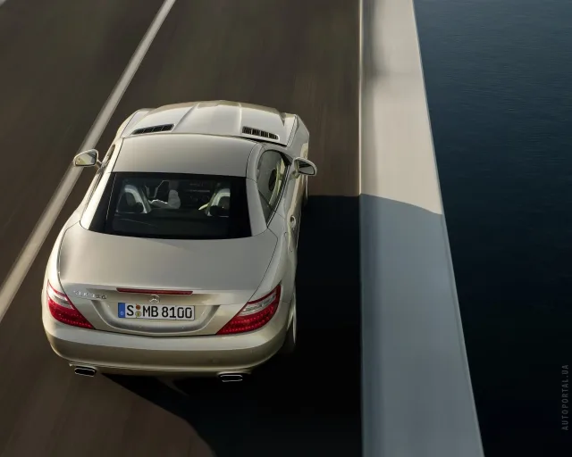 Mercedes-Benz SLK-Class 2011 (Мерседес Бенц СЛК-Класс) купе-кабриолет — 11