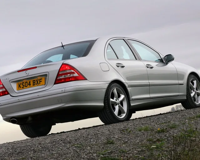 Mercedes-Benz C 220 CDI — 14