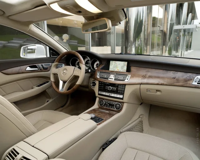 Mercedes-Benz CLS Shooting Brake 2011 (Мерседес Бенц ЦЛС Шутинг Брейк) универсал — 15