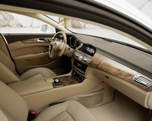 Mercedes-Benz CLS Shooting Brake 2011 (Мерседес Бенц ЦЛС Шутинг Брейк) универсал — 17