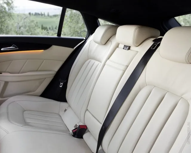 Mercedes-Benz CLS Shooting Brake 2011 (Мерседес Бенц ЦЛС Шутинг Брейк) универсал — 3