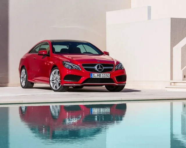Mercedes-Benz E-Class Coupe 2013 coupe — 12