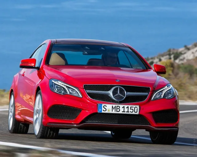 Mercedes-Benz E-Class Coupe 2013 coupe — 21