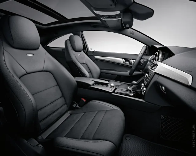 Mercedes-Benz C-Class Coupe C350 AT — 13