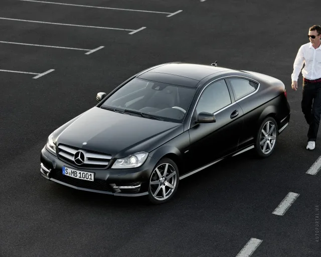 Mercedes-Benz C-Class Coupe C350 AT — 21