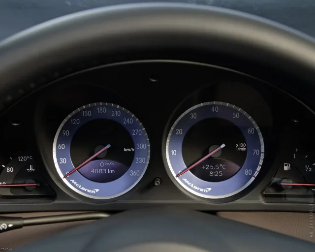 Mercedes-Benz SLR-Class coupe — 24
