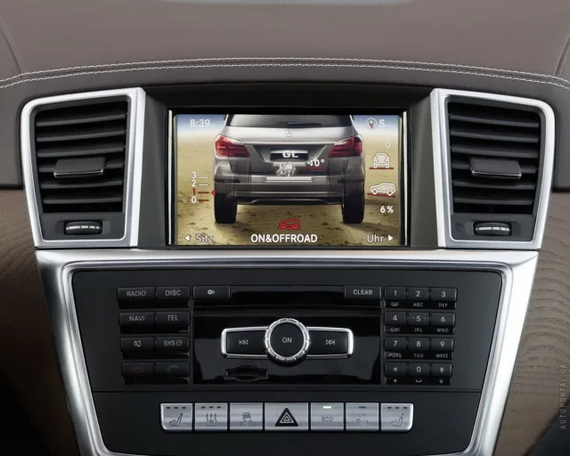 Mercedes-Benz GL-Class 2012 позашляховик — 14