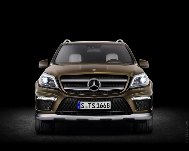 Mercedes-Benz GL-Class 2012 позашляховик — 22